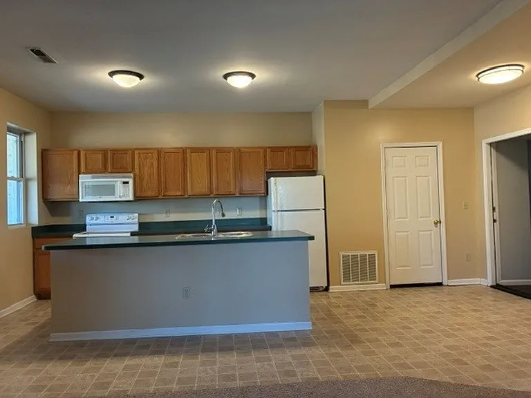 104 E Walworth Ave — Photo 2