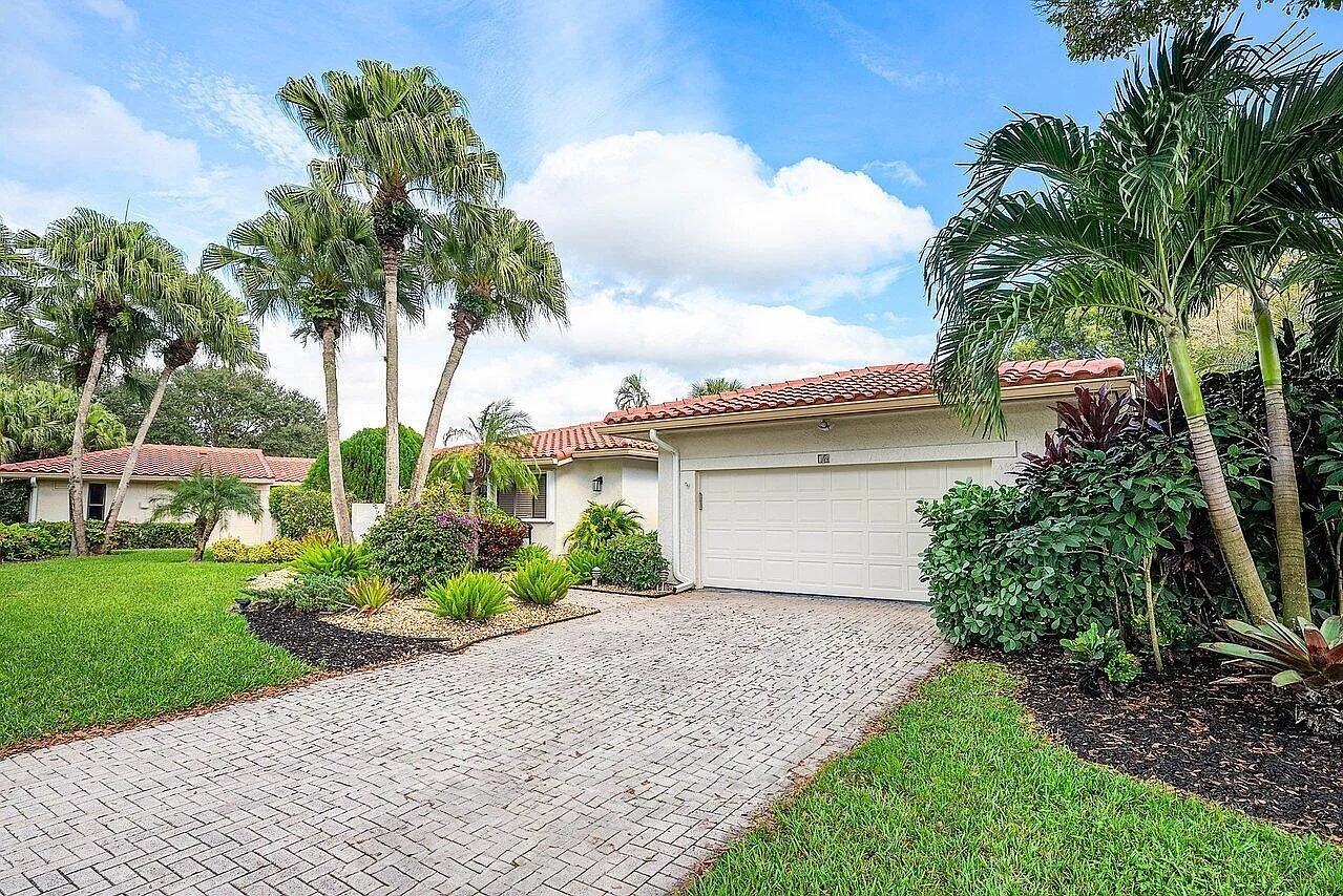 3 bed, 3.0 bath, 3293 sqft, $10,000 — Photo 4