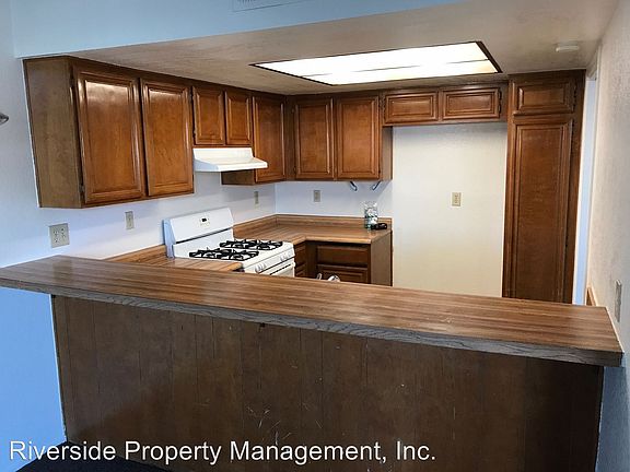 3rd image of 9244 Citrus Ave APT A