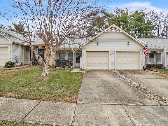 2nd image of 1943 Marconi Cir