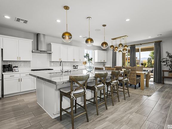 4th image of 8019 N Hat Creek Ct