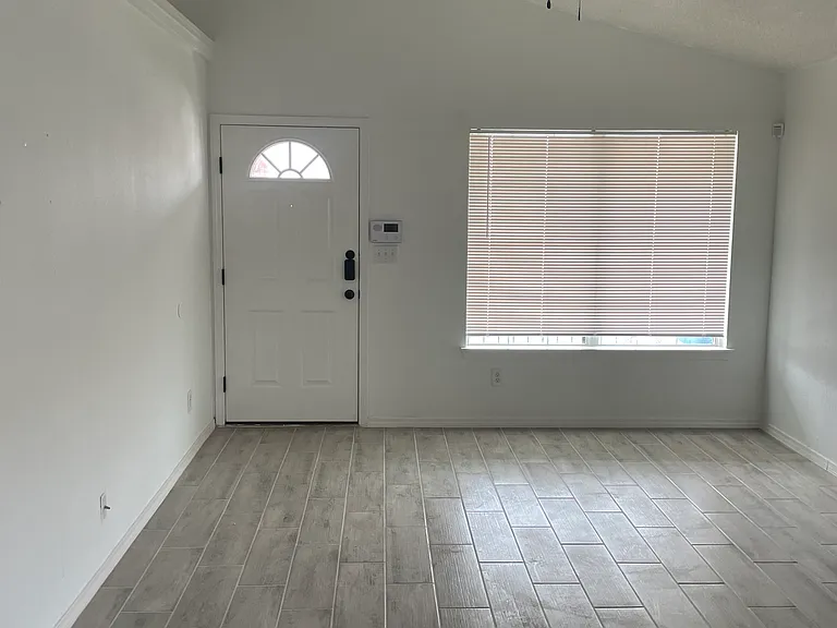 14205 Desert Sage Dr — Photo 15