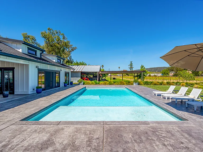 2650 Acacia Ave — Photo 29