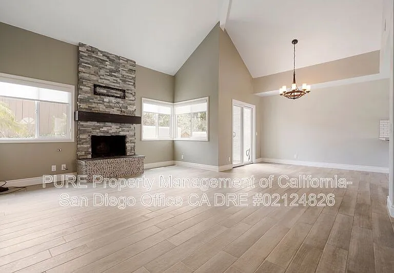 4612 Villas Dr — Photo 11