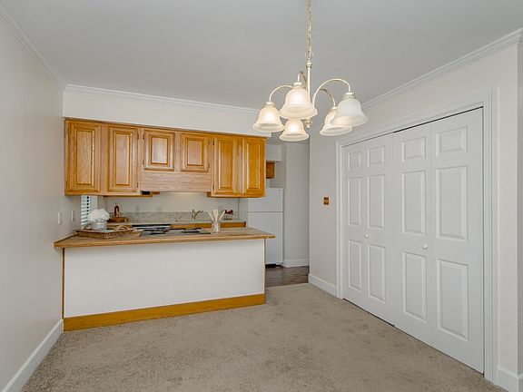 5th image of 10157 Cashel Ave APT B