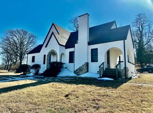 1027 Hardy Rd #A, Vinton, VA 24179