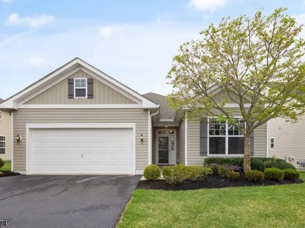 30 Spangenberg Ln, Franklin Twp., NJ 08873