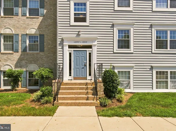 12213 Chaucer Ln, Woodbridge, VA 22192