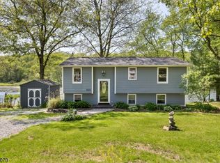 909 Lower Lake Rd E, Newton, NJ 07860