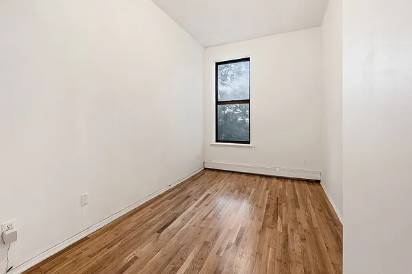 Rented by Link NY Realty | media 15