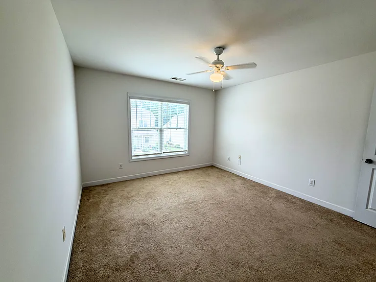 2541 Spring Oaks Way — Photo 49