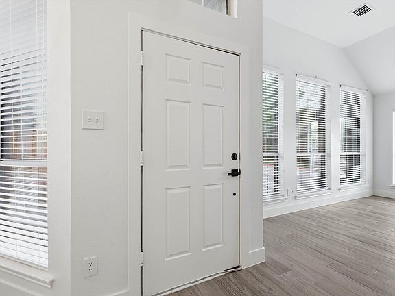 2nd image of 381 Arbor Ln