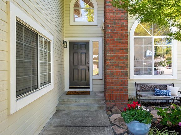 2nd image of 109 Creek Way