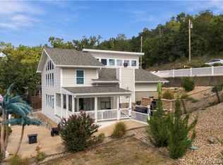439 Conquistador Dr, Camdenton, MO 65020