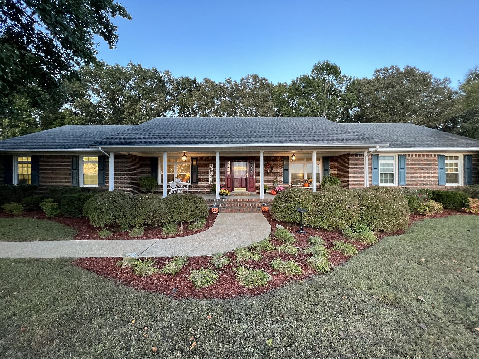 3164 Creekmont Dr, Lawrenceburg, TN 38464 Zillow