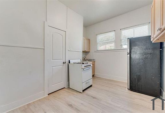 4th image of 1615 Alston Ave APT D