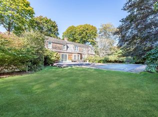 748 Hill St, Southampton, NY 11968
