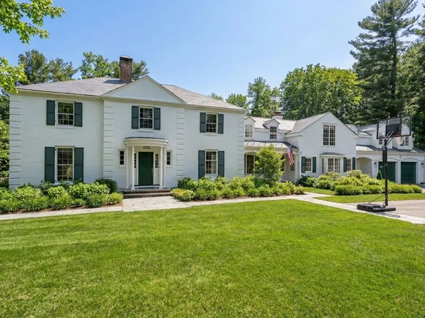 389 Grove St, Needham, MA 02492