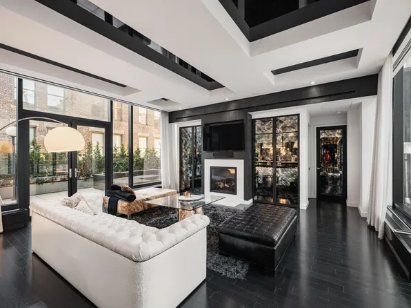 15 Union Square West image 17 of 21