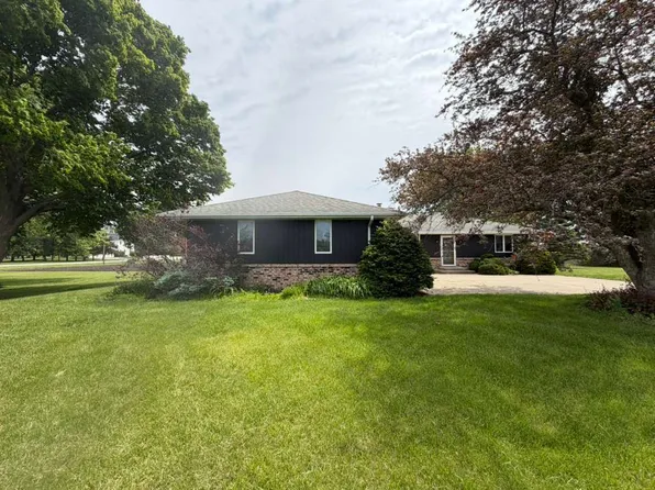 1698 E 950th Rd, Tonica, IL 61370