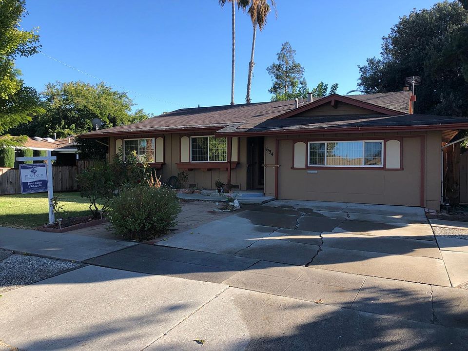 1st image of 654 Navajo Ct