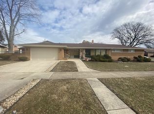 9359 S Washtenaw Ave, Evergreen Park, IL 60805