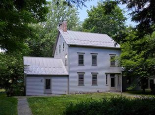 11 Forest Glen Rd, New Paltz, NY 12561