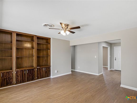 3rd image of 405 Hampshire St