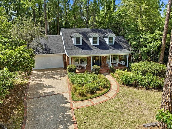 4th image of 2626 Noble Dr