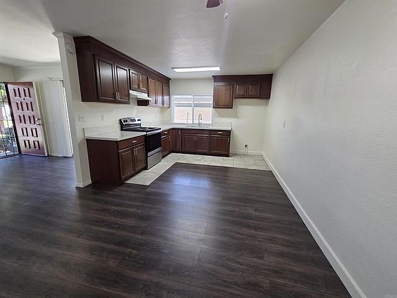 4th image of 300 Rancho Dr Unit B
