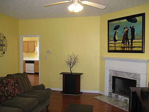 5th image of 2629 Cascade Cove Dr
