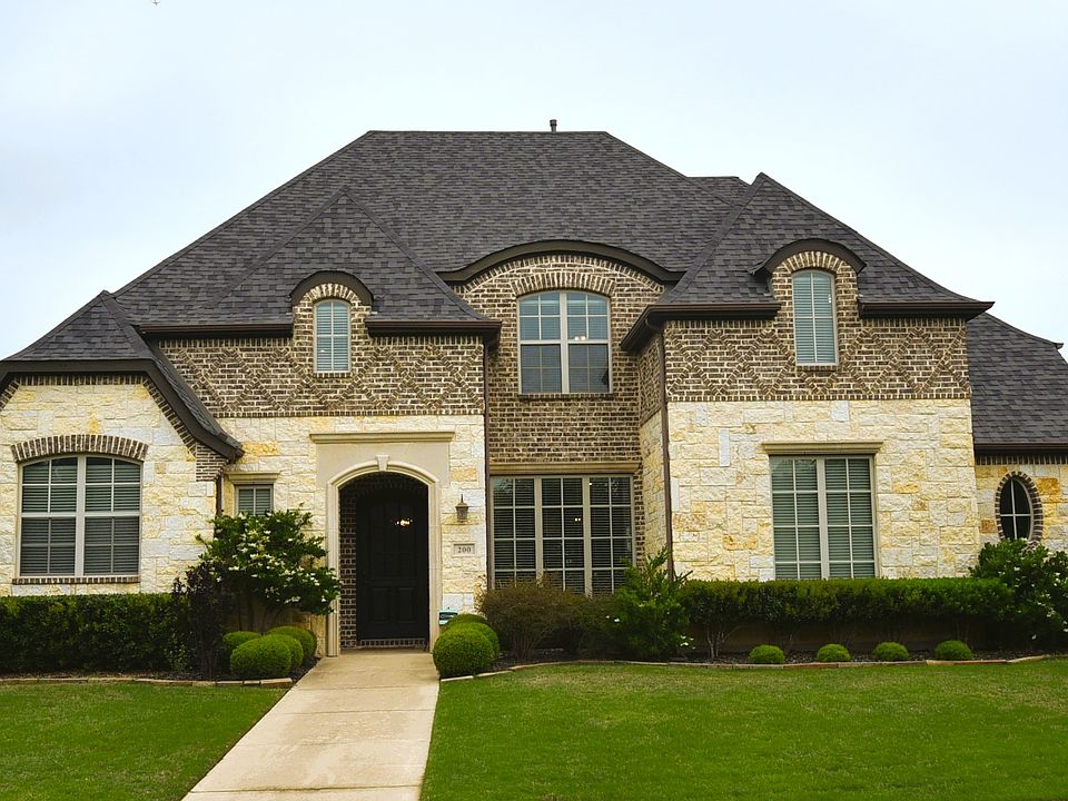 1st image of 200 Montrose Ln