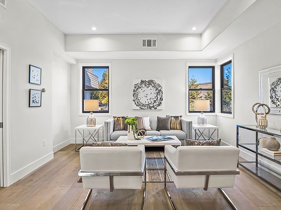 3rd image of 7152 Sharon Pl
