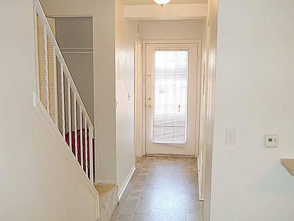 4th image of 7931 Bryce Manor Dr