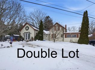 51 Mountain Ave N, Hamilton, ON