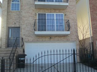 14 Seabury Ct #3, Newark, NJ 07104