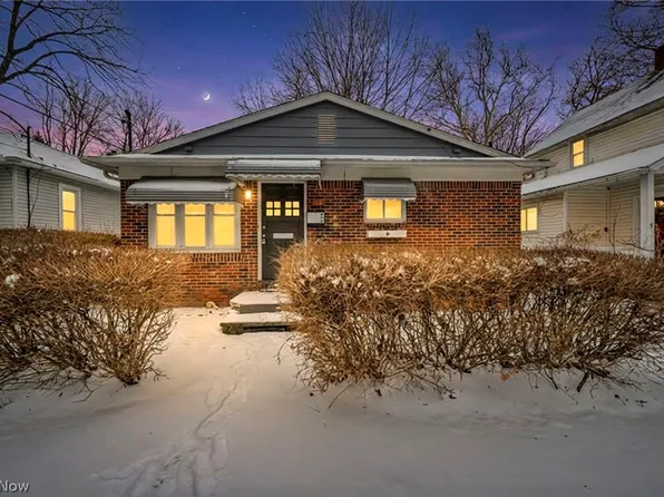 7 Smith Ct, Elyria, OH 44035