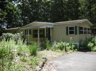 40 Cummings Rd, Ware, MA 01082