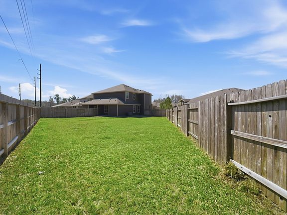 3rd image of 25172 Pacific Wren Dr