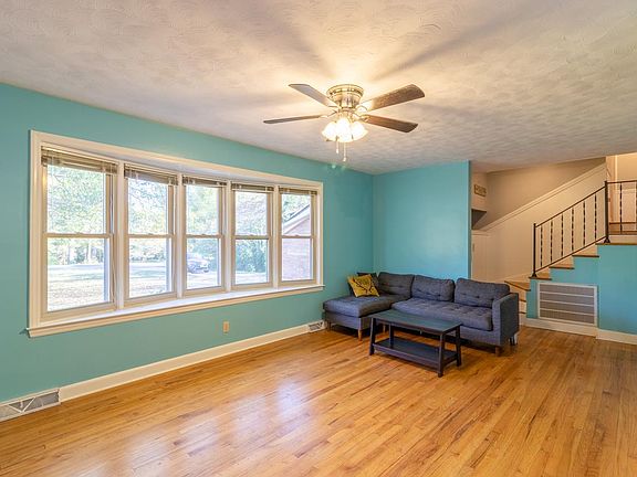 4th image of 316 Earl Dr