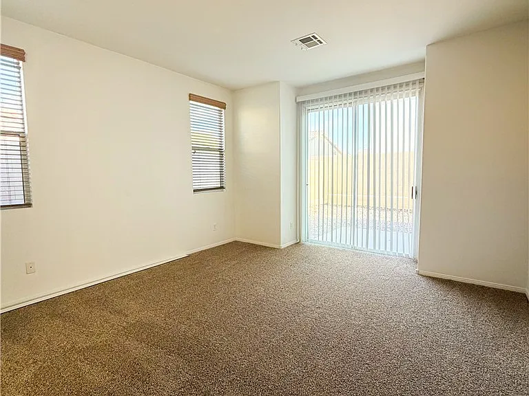 7637 Pioneer Ranch Ave — Photo 5