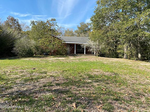 1828 S Henry St, Abbeville, LA 70510 | MLS #23010580 | Zillow