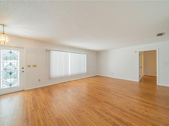 3rd image of 1508 Flamingo Ln