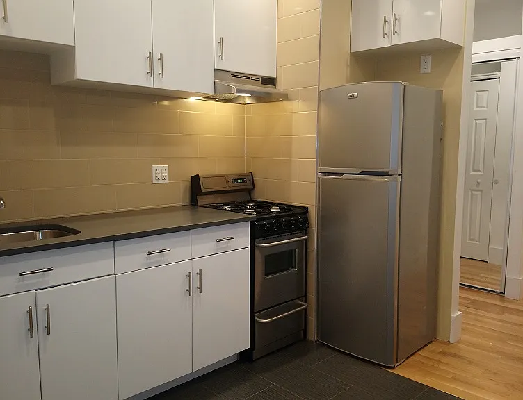 235 E 24th St #5A — Photo 14