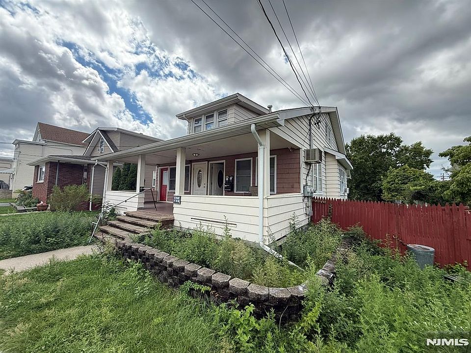 2nd image of 367 Clinton Street