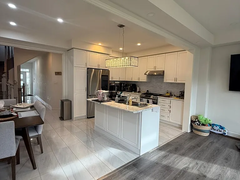 267 Great Falls Blvd — Photo 21