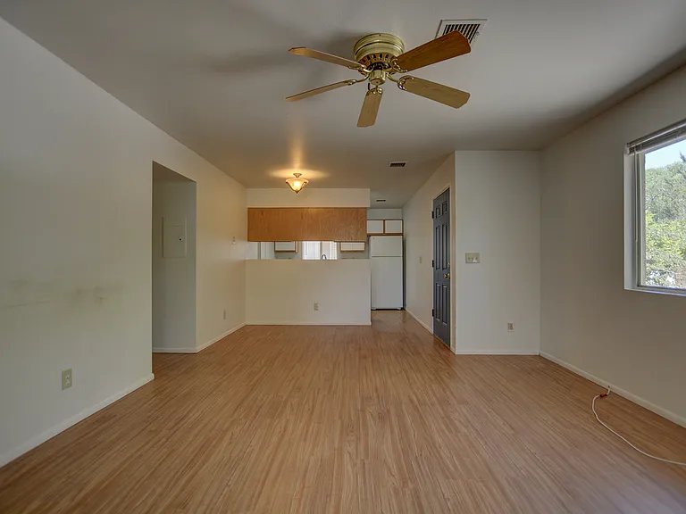 717 Bird St — Photo 6