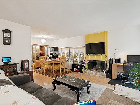 4th image of 2650 Custer Pkwy APT D