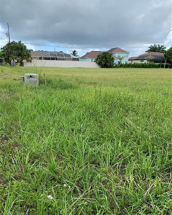 2nd image of 4812 SW 23rd Ave