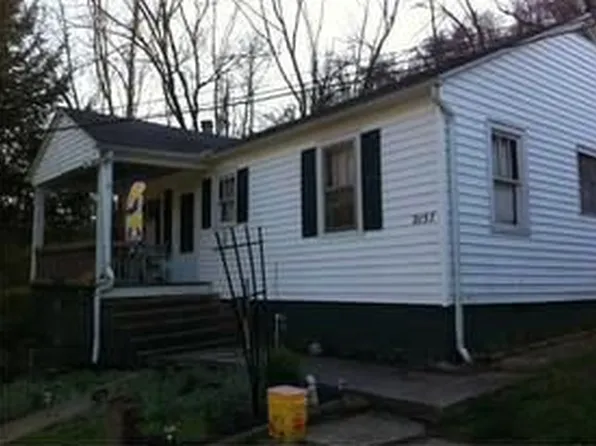 2157 Harvey Rd, Huntington, WV 25704